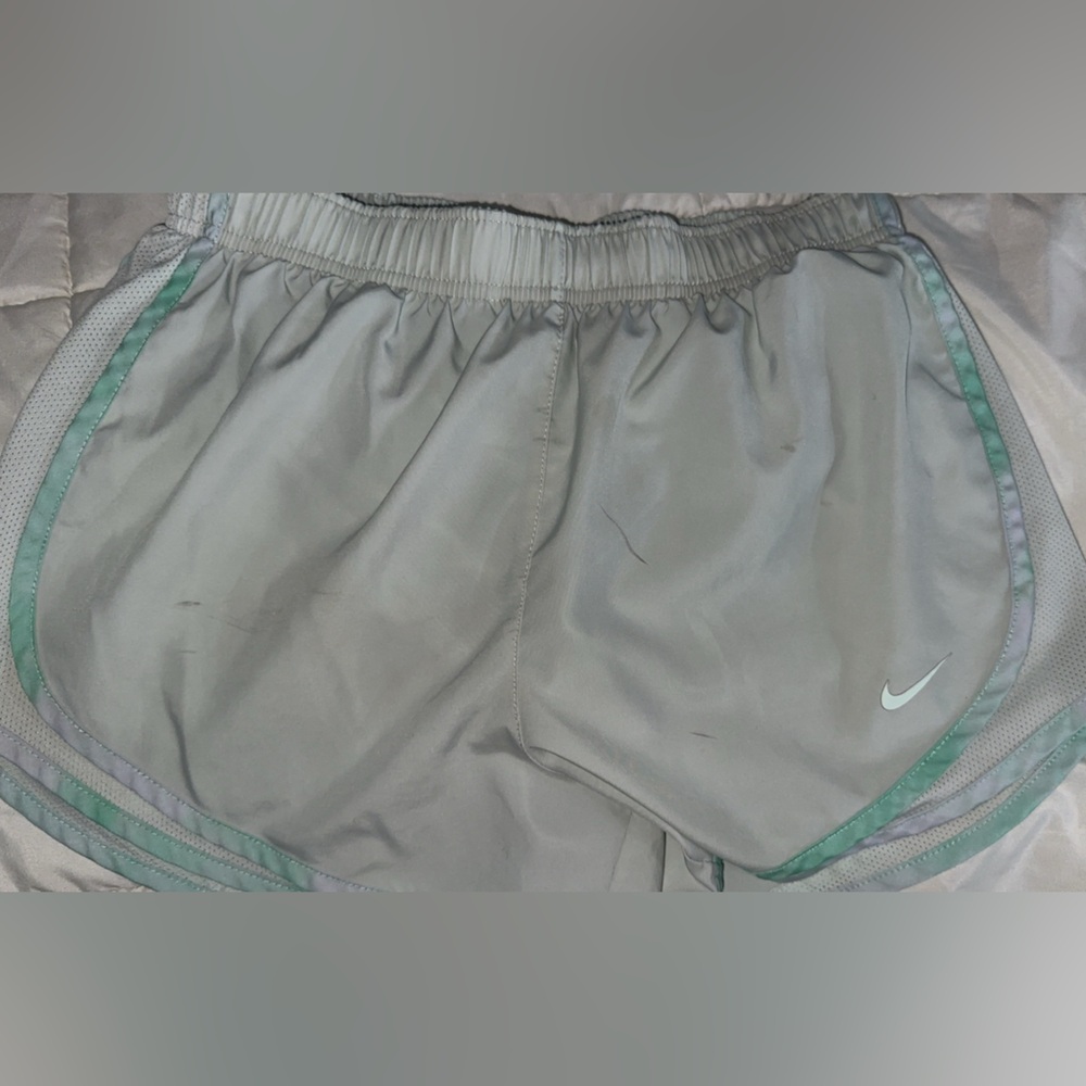 -Nike
-Women’s Dry Fit Shorts 
-Teal Blue 
-Medium